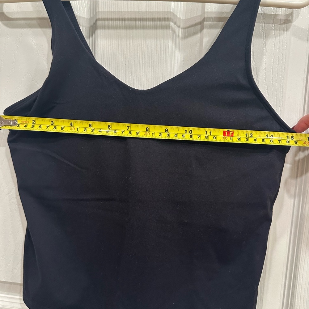 Posh Divah Athletic Sleeveless Tank Top, Black.  Size L (fitted) - Picture 4 of 6